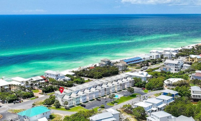 Seacrest House | NEW | Steps To The Beach | Pool | Sleeps 13 | Seacrest