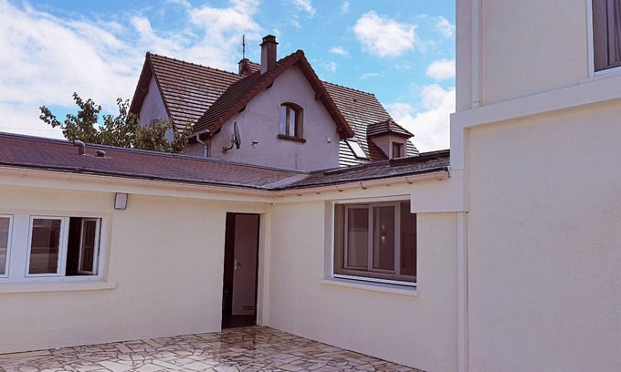 Villemomble Apartment | New studio with AC/free charging parking(NO.1)