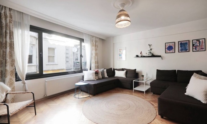 Asmali Mescit Apartment | NEW! Stunning 3BR Flat located in the heart of IST