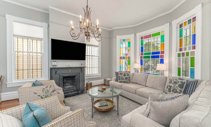 Historic Downtown Savannah House | NEW Stunning Victorian on Gaston w/Private Pool & Parking by Lucky Savannah