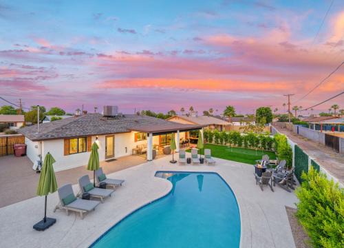 Cox Heights House | NEW The Hensley on Hubbell