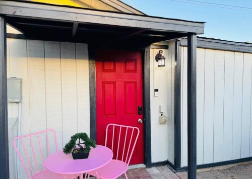 Gardendale Apartment | New Tiny Home Uptown Phoenix (Unit E)