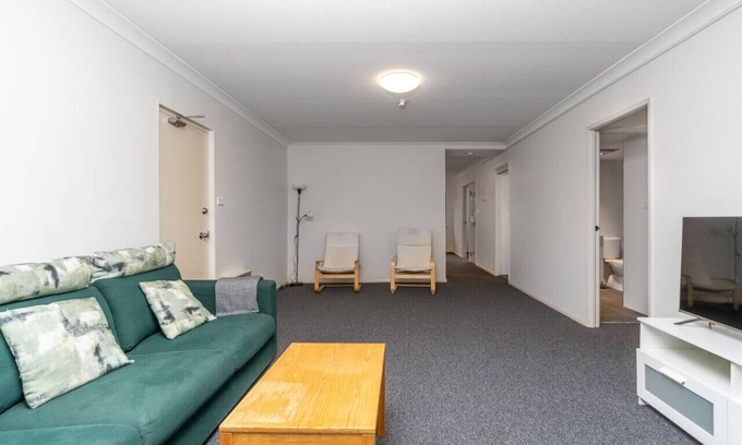 Reid Apartment | New to VRBO: 2BR Apartment Close to Glebe Park & Canberra City