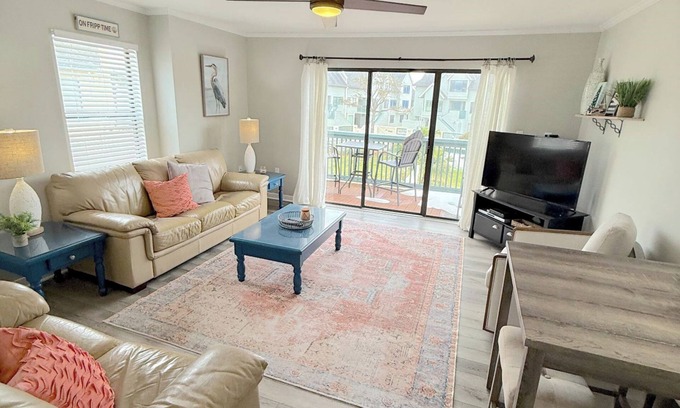 Saint Helena Island Villa | New to VRBO 3 Bedroom Villa - Golf cart included - 604 Newhaven