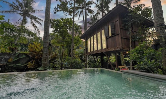 Pengosekan Cabin | NEW: TREEHOUSE with private pool near YOGABARN ❤