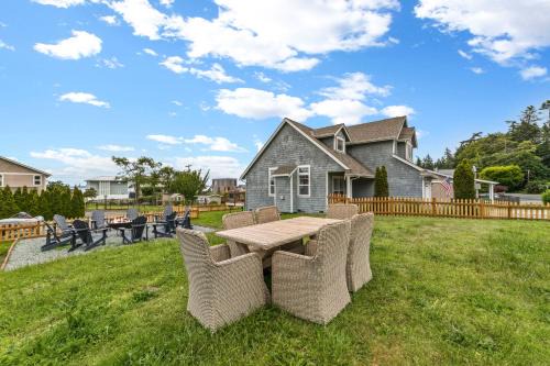 Camano Island House | New Utsalady Beach House Camano Island