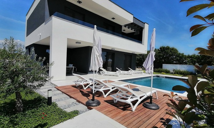 Privlaka Villa | NEW VILLA ANGELO 2020, with SAUNA, GYM , HEATED POOL!