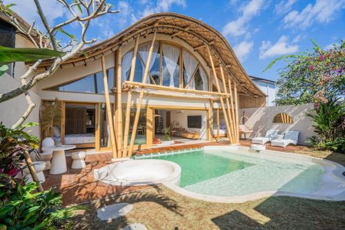 Banjar Semer Villa | NEW! Villa Bamboo Nest - 3BR Villa in Kerobokan