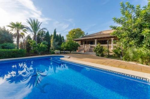 Lloseta Ski Chalet | NEW! Villa Cas Padrins By BeBreeze for 7 with Pool and Mountain Views - Els Niguls