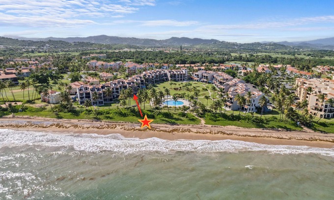 Candelero Abajo House | New Villa Listing 20 yards from Beach