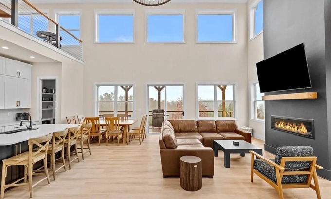 Edens Gate House | NEW with VIEWS Modern 4BR w Hot Tub, Fire Pit, Game Room, Near New River!