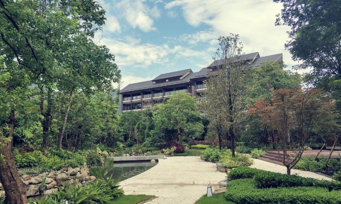 Qingxin Xian Hotel | New World Qingyuan Hotel -formerly KHOS QINGYUAN