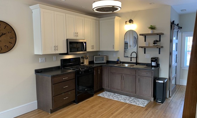 Lisbon Falls House | Newer 1 bedroom 1 bath furnished apartment in quiet Maine town