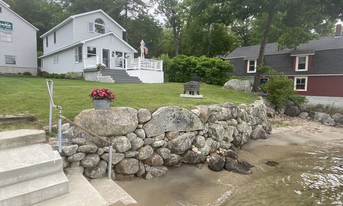 Bristol House | Newfound Lakefront Home!