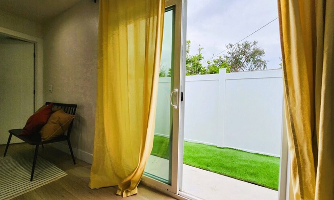 Fullerton House | Newly 2BR/2BA min to Disneyland & hot attractions