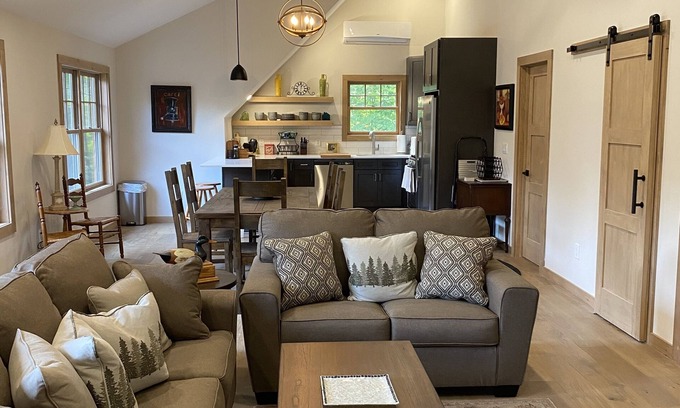 Windham Cabin | Newly Built 1200sq ft Guest House 4min to Ski & Hiking