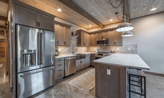 Coram Condo | Newly Built Condo-Near All Things Glacier- 2 bd/2ba -Private Hot Tub, A/C - #1-3