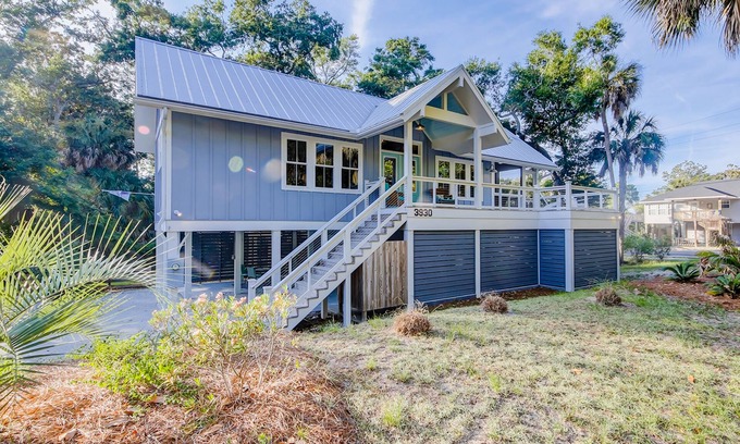 Edisto Island House | Newly built, custom home 3 blocks from beach with screened porch & deck