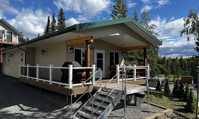 Sterling Cabin | Newly Built: Kenai River Front Cabin with 2 Bedrooms - Premier Fishing Location
