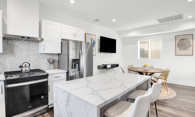 Historic Filipinotown House | Newly Built Luxury Condo Near Downtown & Hollywood