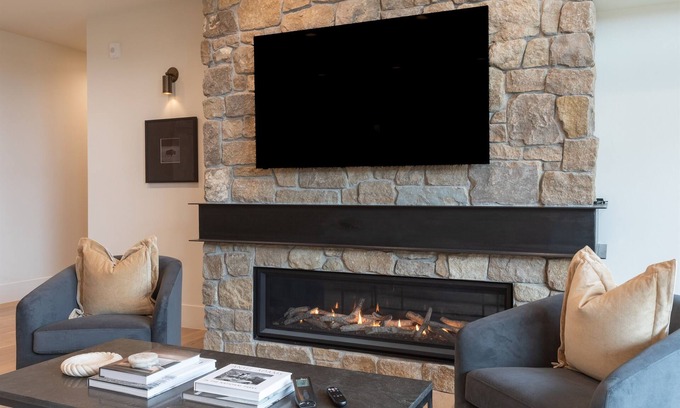 Driggs Condo | *Newly Built* Middle Teton at The Basin ⁓Hot Tub ⁓in Downtown Driggs⁓Luxe Suites