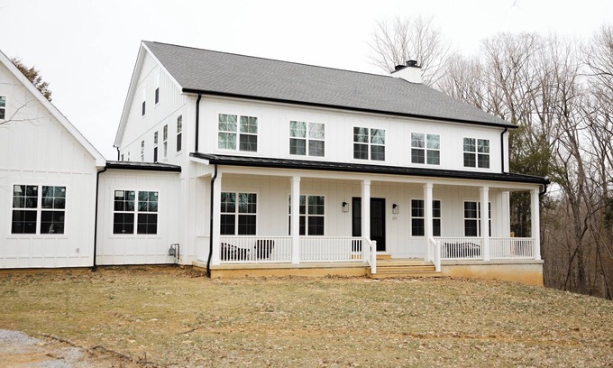Buechel House | NEWLY CONSTRUCTED Full Home w/PLENTY of space to entertain - 5 BR 4 BATH