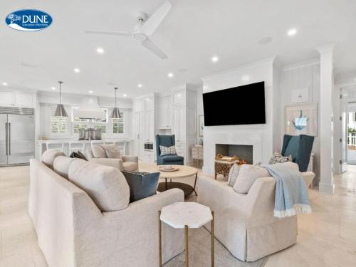 Seaside House | Newly Designed Custom Seaside Home with 6 Bedrooms Next to Adult Pool Fitness Center home
