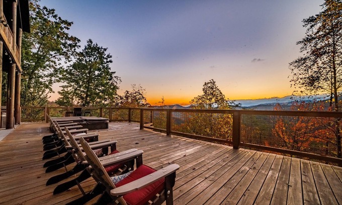 Gatlinburg - Pigeon Forge Cabin | NEWLY EXPANDED DECK! Mountain Sunrise Oasis Spectacular