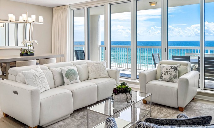 Destin Condo | Newly furnished Silver Beach Towers condo on the beach