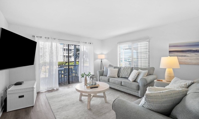 Beachwalk Condo | Newly Listed - One bedroom condo on Harbor Island