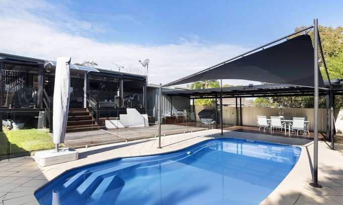 Lake Munmorah House | NEWLY LISTED / The Coastal Lake Getaway