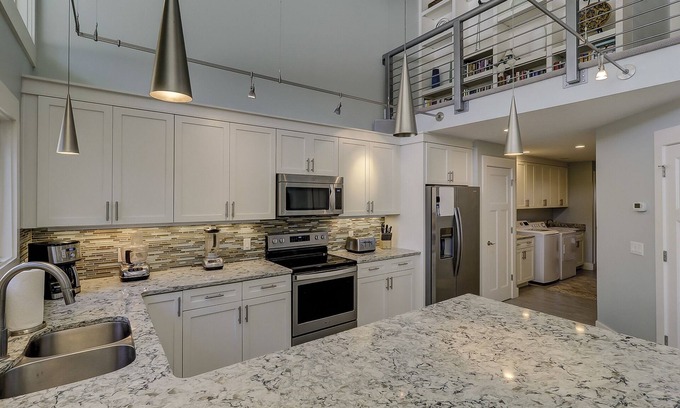 Sea Pines Condo | Newly Listed Superb Sea Pines 3BR Walk to Beach Lagoon View w Putting Green