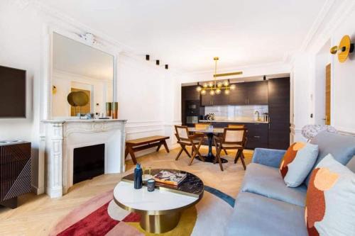 Saint-Vincent-de-Paul Apartment | Newly rebuilt by architect - Center of Paris