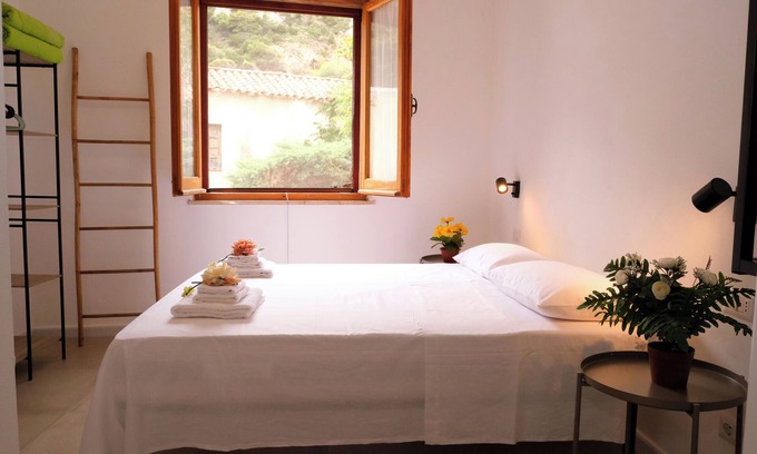 Buggerru Apartment | Newly refurbished Apartment great location