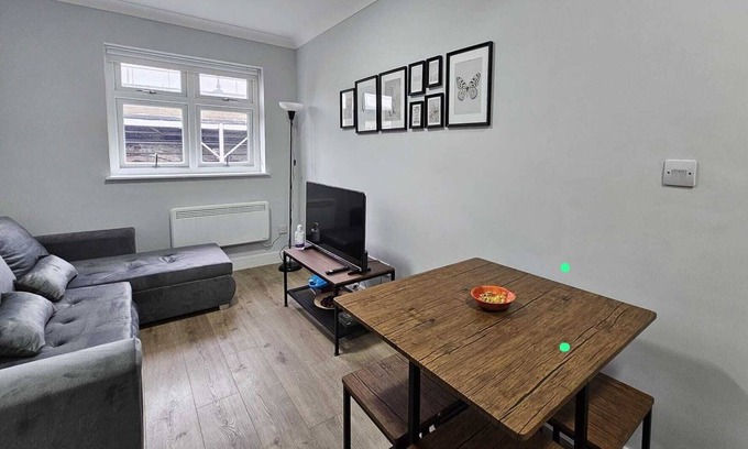 Shepherd's Bush Apartment | Newly refurbished apartment in Central London