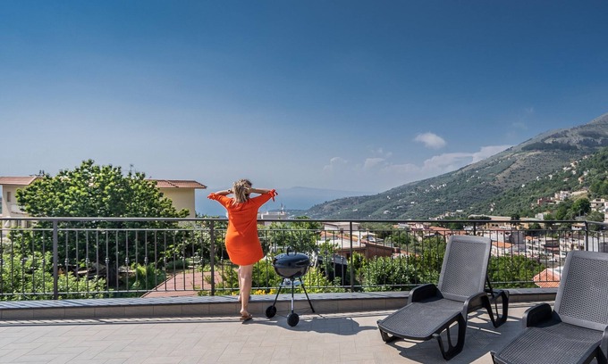Moiano Apartment | Newly refurbished apartment with a private panoramic terrace near Sorrento
