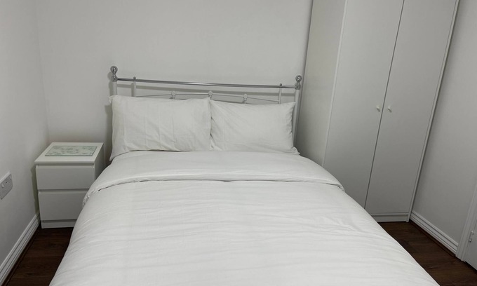 Oldbury House | Newly Refurbished. Sleeps up to 7 Guests