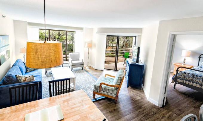 Palmetto Dunes Condo | Newly Remodeled 3127 Villamare Ocean Front Resort, First Floor, Gorgeous Interior