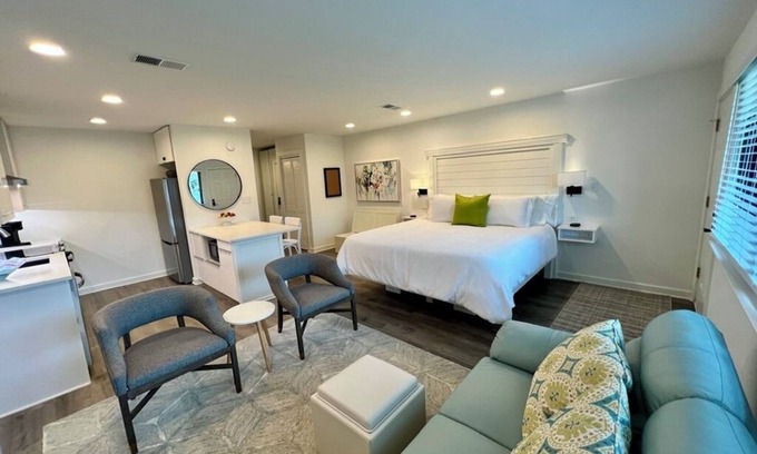 Seagrove Beach Apartment | Newly remodeled, heart of Seagrove Beach, 100 yards to beach!