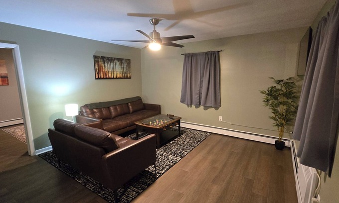 Dayton Apartment | Newly remodeled 1-bedroom apartment with washer and dryer in Dayton