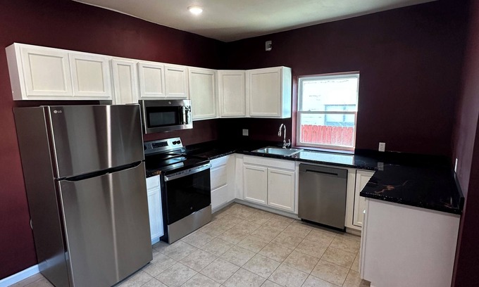 Ponca City House | Newly remodeled 3-bedroom duplex with all new appliances in town