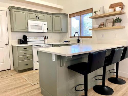 La Verkin House | Newly Remodeled Getaway Near Zion National Park