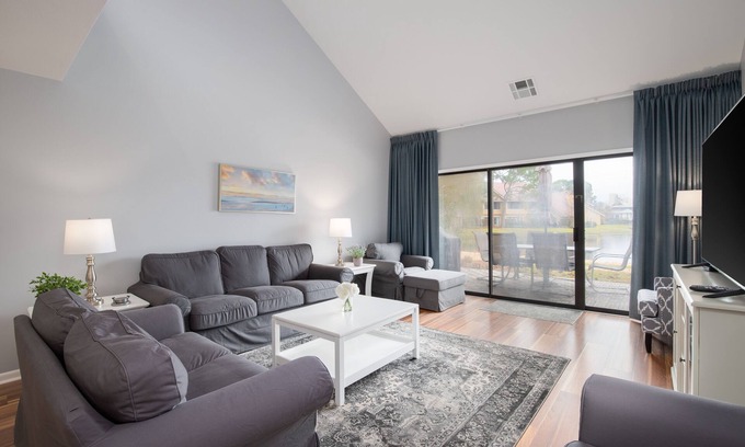 Sandestin House | Newly remodeled! Golf Cart, 2 bedrooms on 1st floor, pet friendly!