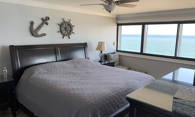 Midtown Ocean City Condo | Newly Remodeled High End Luxury Condo Sleeps 6-8 Comfortably Midtown OC