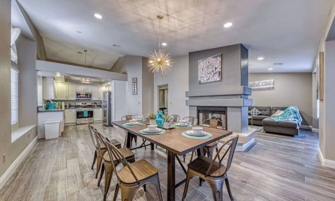 Green Valley North House | Newly Remodeled Home - 10 mins to Vegas Strip!