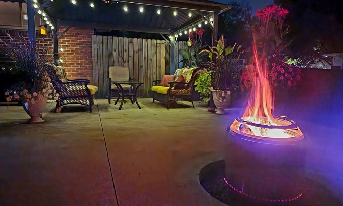 Southwyck House | Newly remodeled & loaded kid/mom friendly, firepit