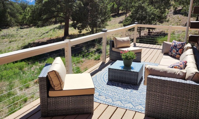 Westcliffe Cabin | Newly remodeled log cabin10 minutes from downtown Westcliffe. Pet Friendly!