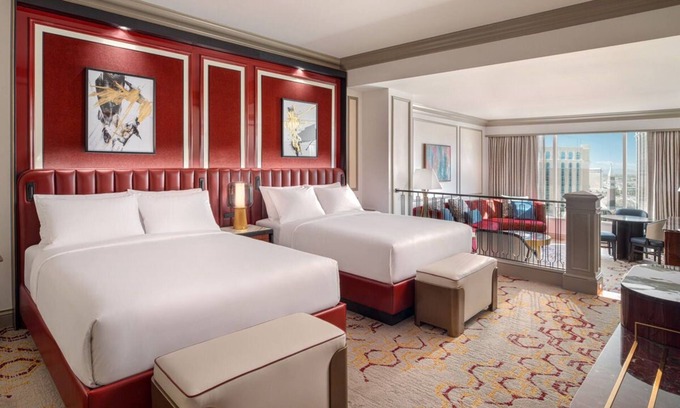 Las Vegas Hotel | Newly Remodeled Luxury Two Queen Suite at The Venetian Resort Las Vegas