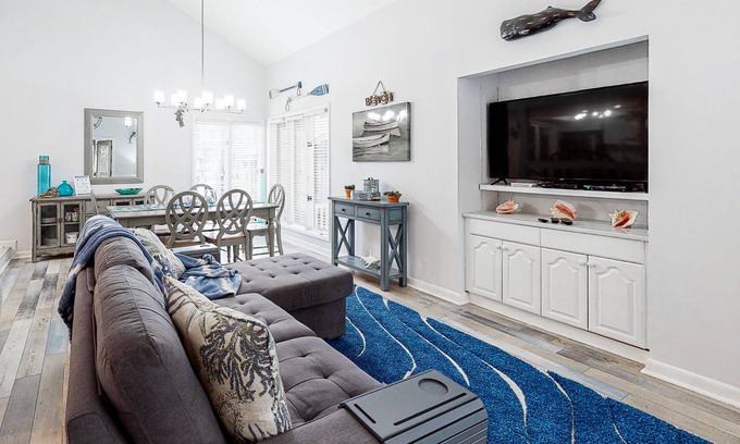 Palmetto Dunes House | Newly remodeled townhouse near the beach w/shared outdoor pool, deck, free WiFi
