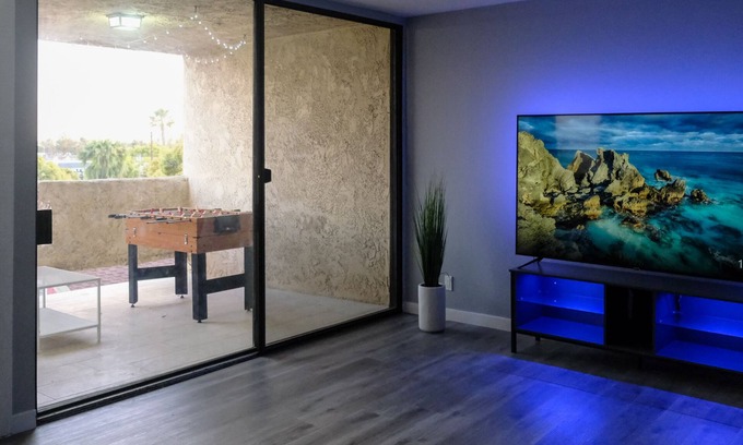 Mid Central Condo | Newly Remodeled Walkable & Spacious Condo near Colleges & Restaurants w/Views